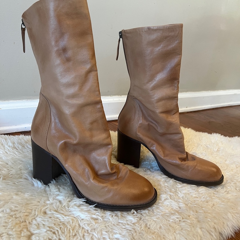 Free people Tan Leather Ankle Boots sz 8.5